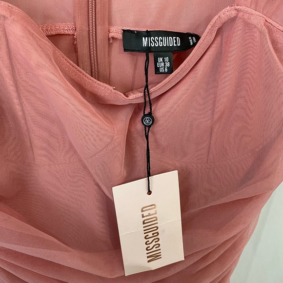 ✨NWT | Missguided | Blush Mesh Ruched puff sleeves dress - Picture 7 of 8